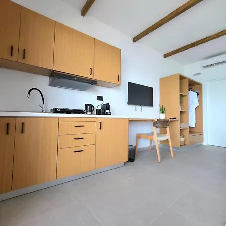 Aelia Living Iii Apartment